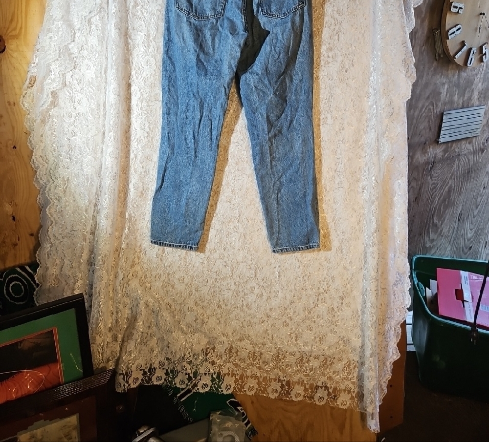 Aeropostale Ripped Blue Straight Leg Jeans - Picture 2 of 2